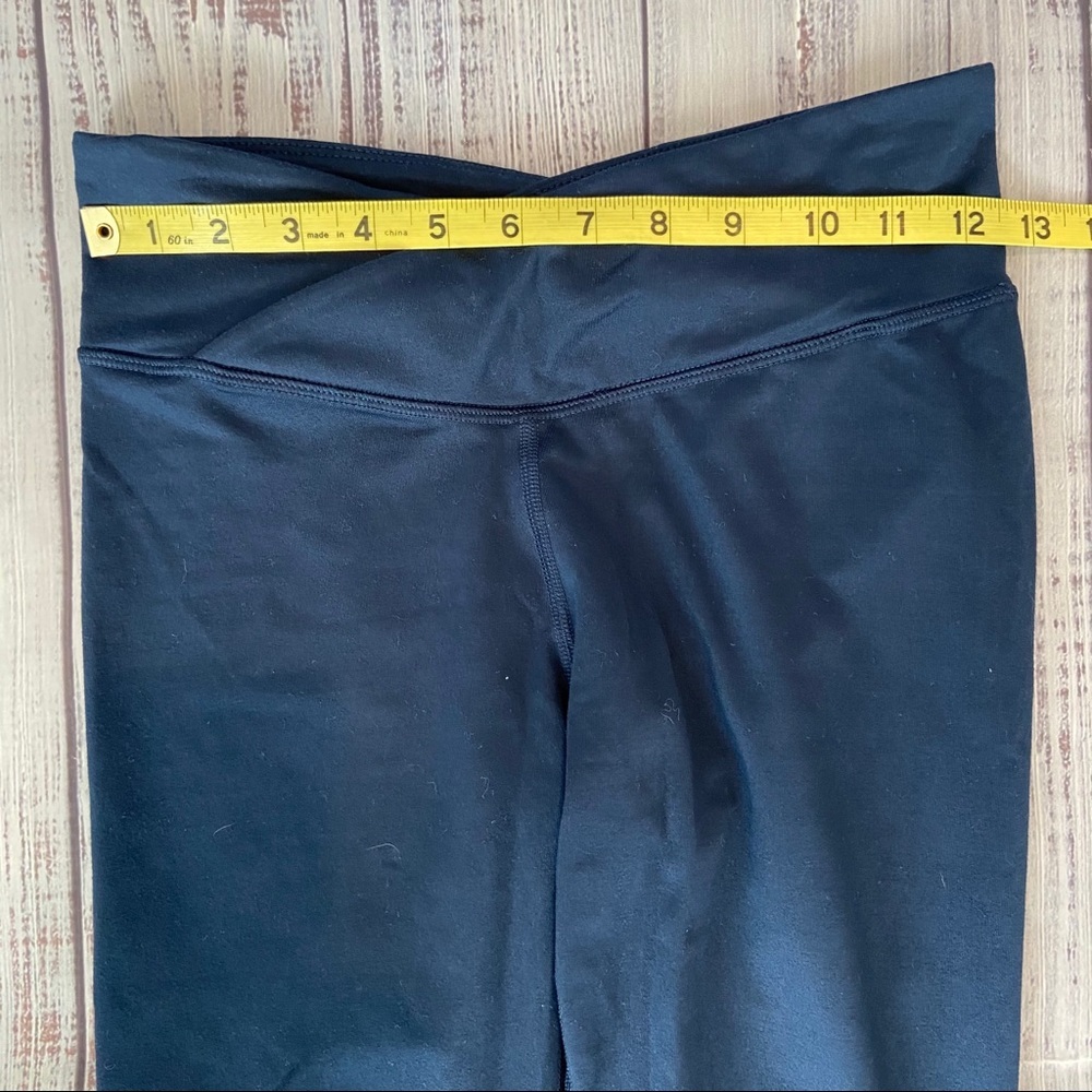 Fabletics Winn ll Powerhold Navy Blue Leggings.  Size XSmall. - Picture 12 of 14